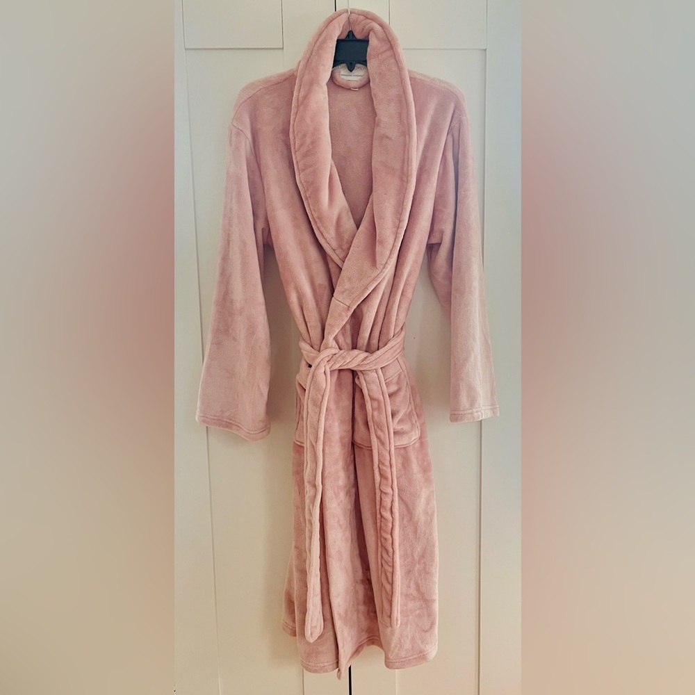 Berkshire Pink Plush Robe